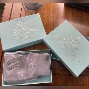 🩵 EUC- Walt Disney World Tiffany Blue Wedding Boxes with Accessories 🩵